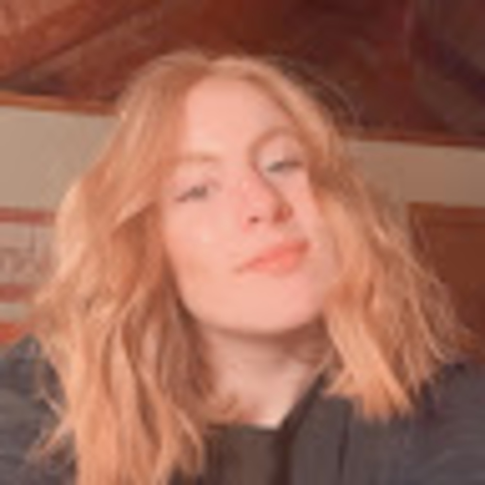 Meet your Posher, Ava